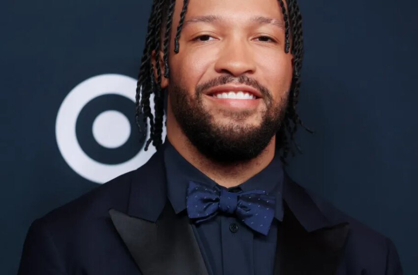  Despite a $156 million contract, Knicks star Jalen Brunson calls his parents for financial advice