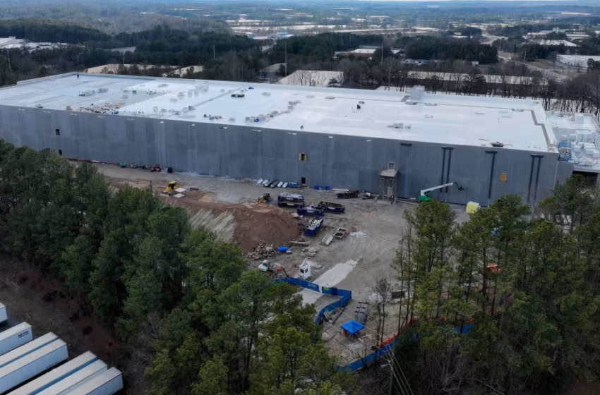  Exclusive | Data Center Builders Are Racing to Offload Stakes Worth Billions