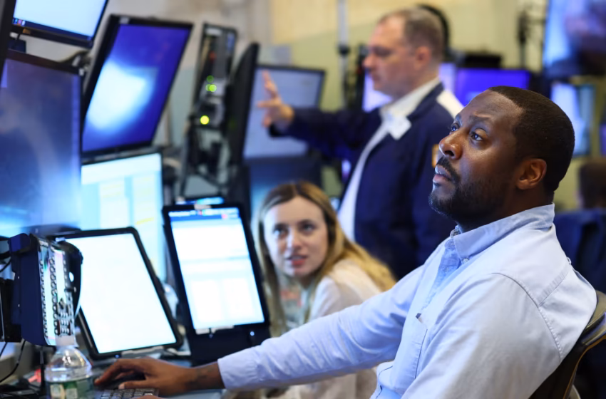  Nasdaq Slips as Chip Stocks Come Under Pressure