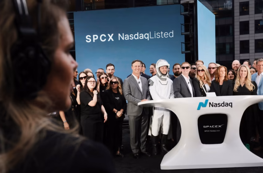  SpaceX Shares Fall Below IPO Price for the First Time