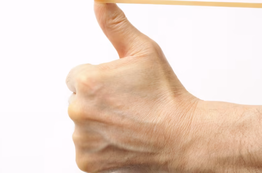  The U.S. stock market is looking like a rubber band ready to snap