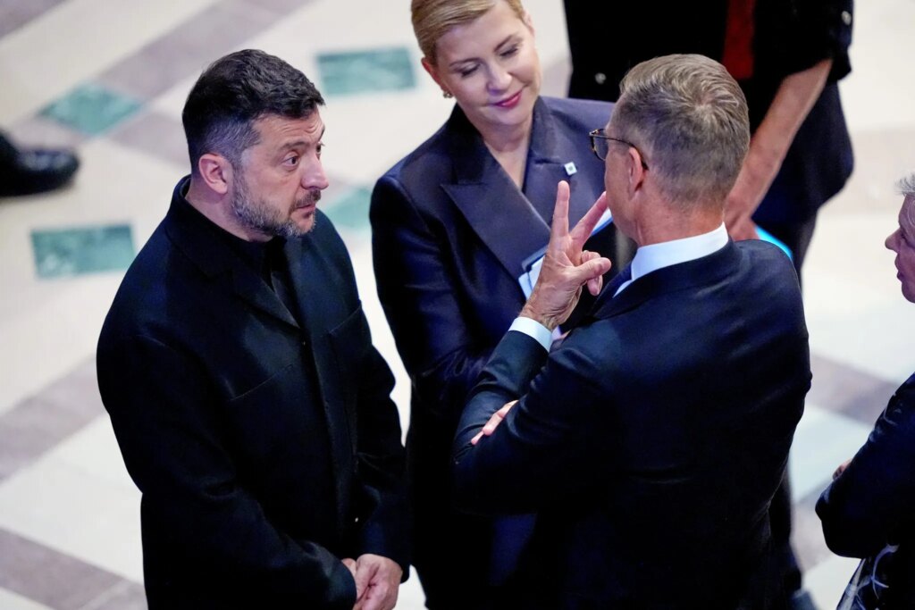 Trump, Zelenskyy discuss expanding Ukraine's Patriot missile production ahead of Graham's funeral