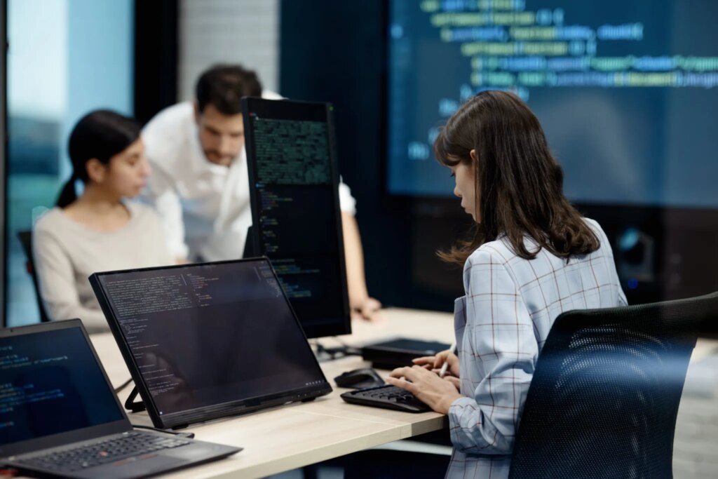 As AI creates a skills mismatch, Gen Z must choose: be a specialist or a 'general-purpose nerd'