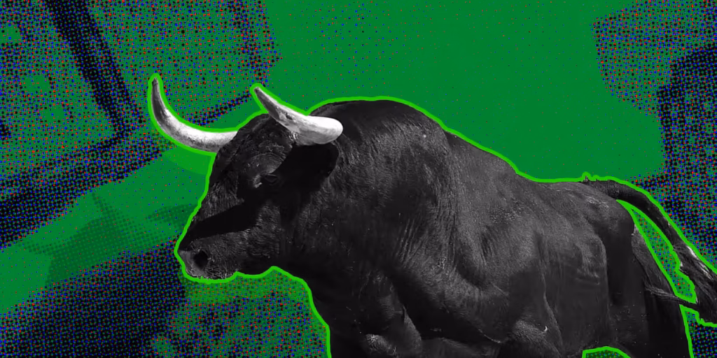 Dow and S&P 500 close at fresh records, Nasdaq books best 4-day stretch in over a year