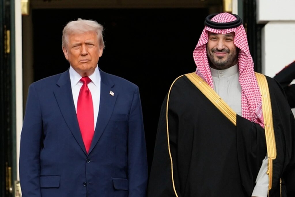 Trump backs off from new strikes on Iran, claiming Mideast allies have outlines of Hormuz deal